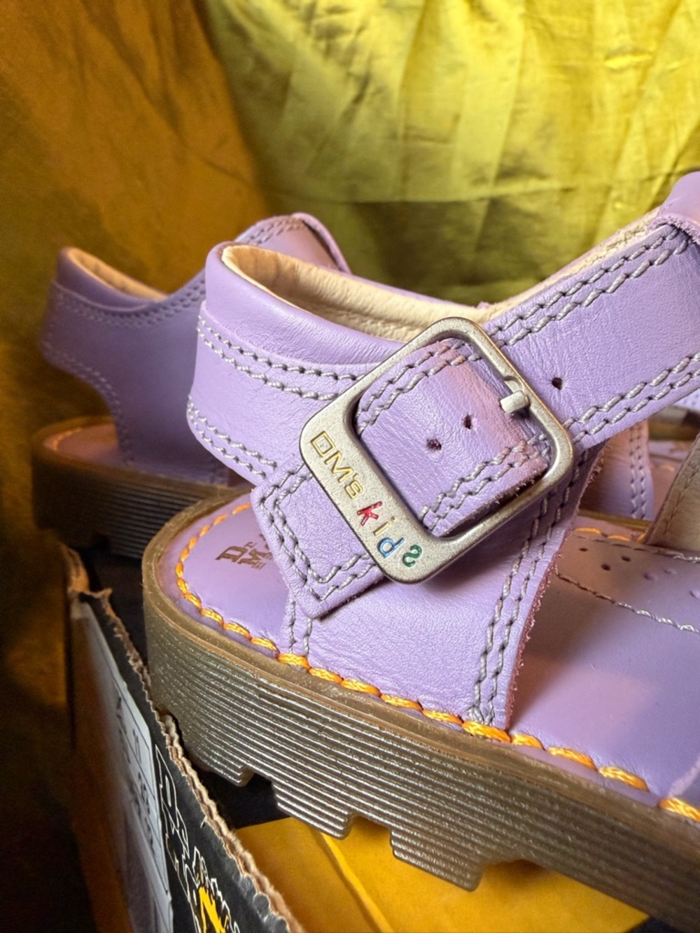 Dr. Martens Kids Lavender Leather T-Bar Sandals Vintage Y2K Rare Color - Picture 3 of 10